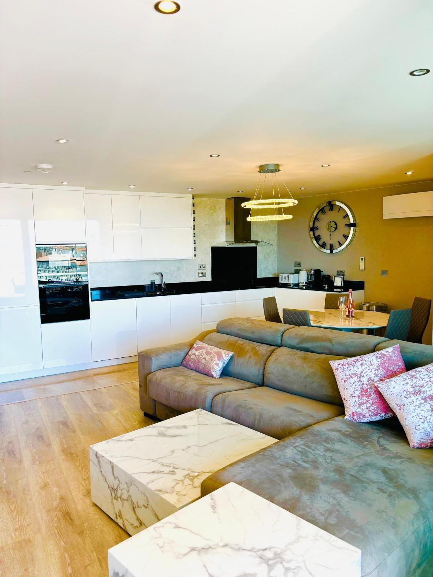 Ocean Village High Floor Luxury Modern Apartment Gibraltar Exteriör bild