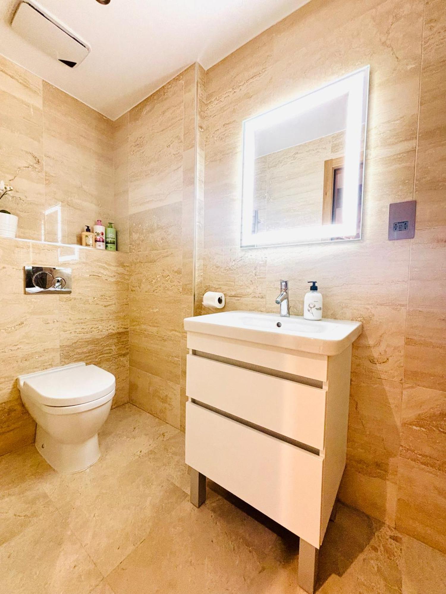 Ocean Village High Floor Luxury Modern Apartment Gibraltar Exteriör bild